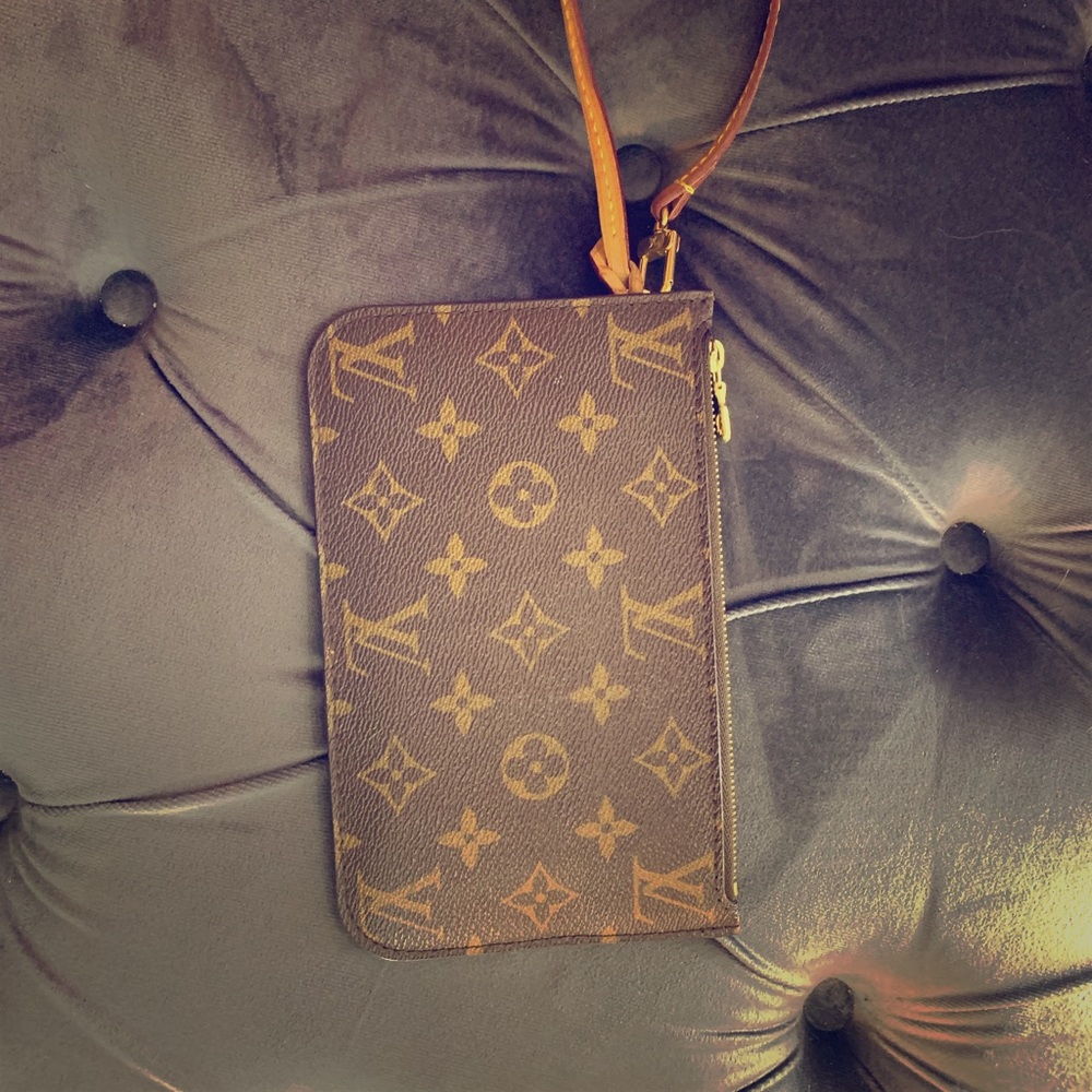 COPY - Louis Vuitton neverful wristlet